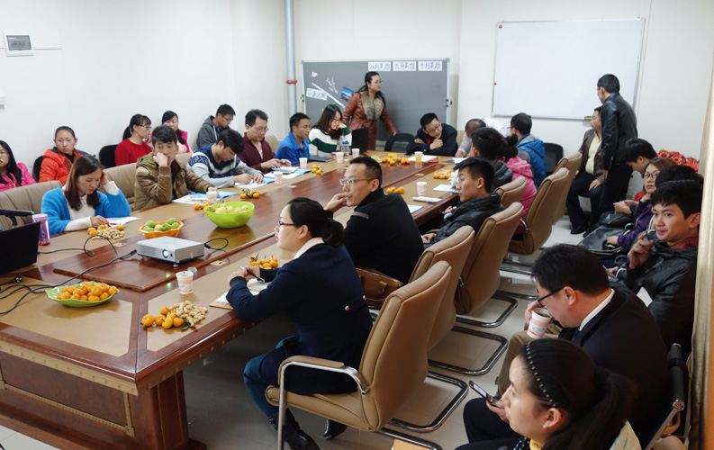 目前天度客戶沙龍已順利舉行4期，我們將一直秉承全公益、凈干貨、不推銷產(chǎn)品的理念，助力天度新老客戶開展網(wǎng)絡營銷和移動互聯(lián)網(wǎng)營銷。
